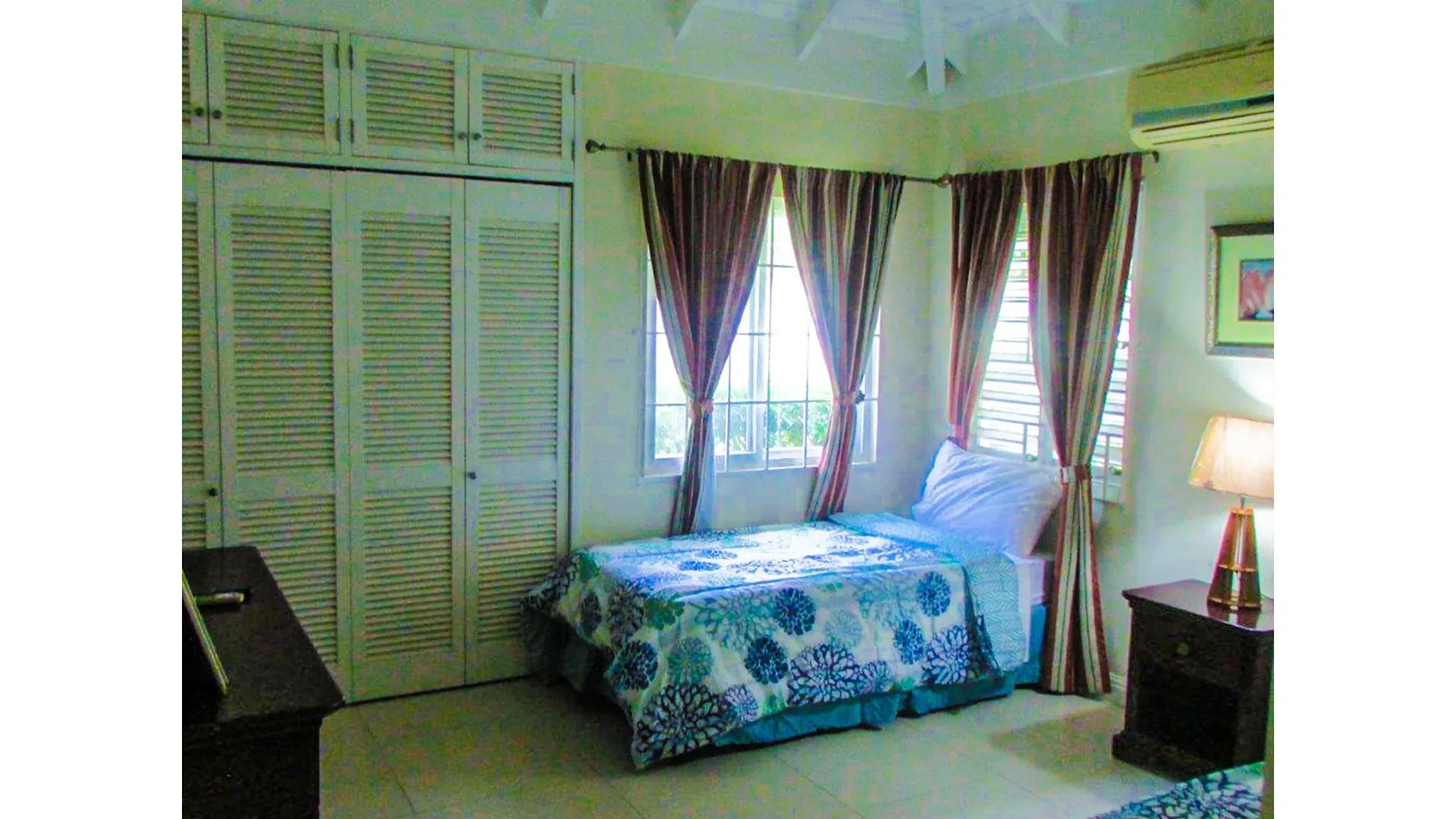 Summer Shades At Richmond Estate Saint Annʼs Bay Hotel